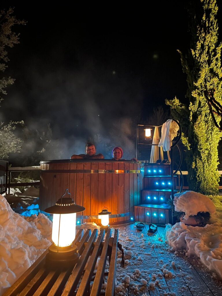 Hot tub idromassaggio all'aperto